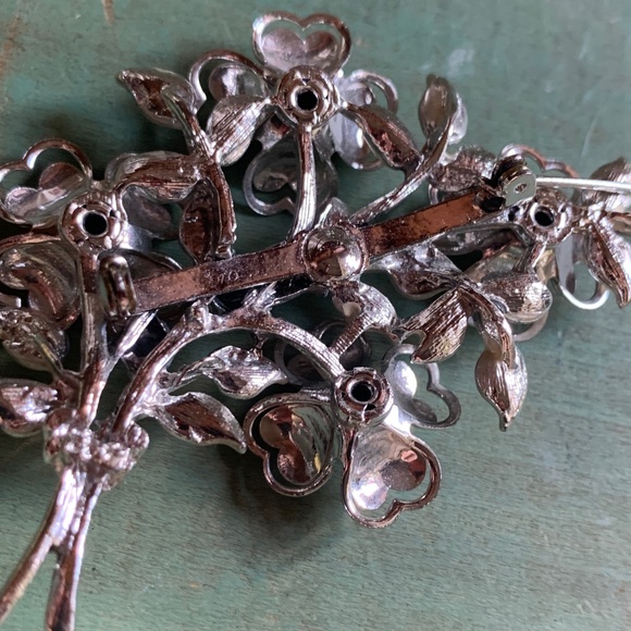 1960's Coro Silver Tone Mid Century Aurora Borealis Brooch - Floral Spray Brooch - Picture 9 of 9